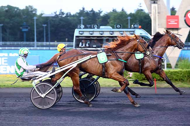 Photo d'arrivée de la course pmu PRIX CETUS à PARIS-VINCENNES le Vendredi 30 juin 2023