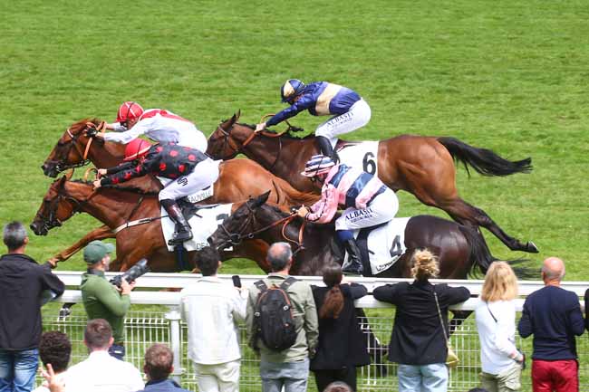 Photo d'arrivée de la course pmu PRIX DE MAROLLES à DEAUVILLE le Dimanche 2 juillet 2023