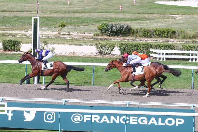Photo d'arrivée de la course pmu PRIX DE CHATEAU GAILLARD à DEAUVILLE le Dimanche 2 juillet 2023