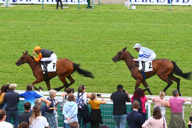 Photo d'arrivée de la course pmu PRIX DE LISIEUX à DEAUVILLE le Dimanche 9 juillet 2023
