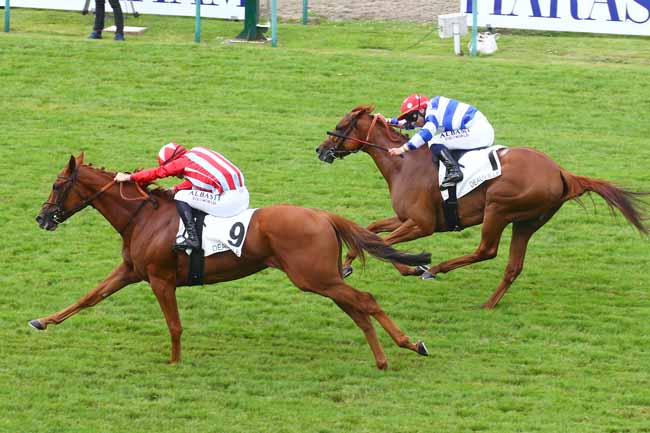Photo d'arrivée de la course pmu PRIX AMANDINE à DEAUVILLE le Dimanche 9 juillet 2023
