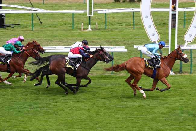 Photo d'arrivée de la course pmu PRIX DE LONVAL à COMPIEGNE le Jeudi 13 juillet 2023