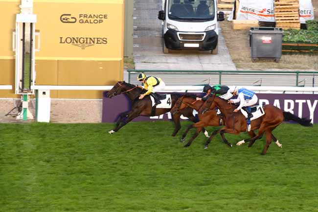 Photo d'arrivée de la course pmu PRIX MAURICE DE NIEUIL à LONGCHAMP le Vendredi 14 juillet 2023