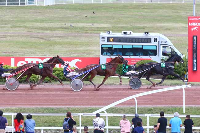 Photo d'arrivée de la course pmu PRIX DU FAUBOURG MONTMARTRE à ENGHIEN le Samedi 29 juillet 2023