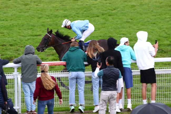 Photo d'arrivée de la course pmu PRIX VILLE DE VAUVILLE (PRIX DE LA GARENNE) à CLAIREFONTAINE le Mercredi 2 août 2023
