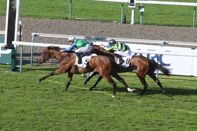 Photo d'arrivée de la course pmu PRIX REVISTA PALERMO MAGAZINE 100 ANS (PRIX DU CHATEAU DE VANDEUVRE) à DEAUVILLE le Dimanche 6 août 2023