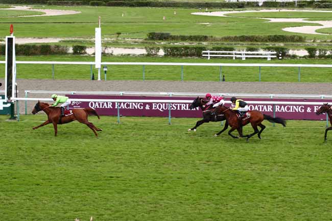 Photo d'arrivée de la course pmu AL RAYYAN CUP (PRIX KESBEROY) à DEAUVILLE le Mardi 8 août 2023