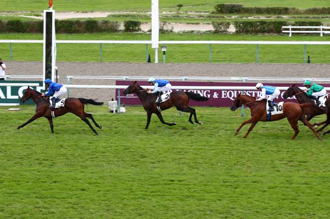 Photo d'arrivée de la course pmu PRIX DE DIVES à DEAUVILLE le Mardi 8 août 2023