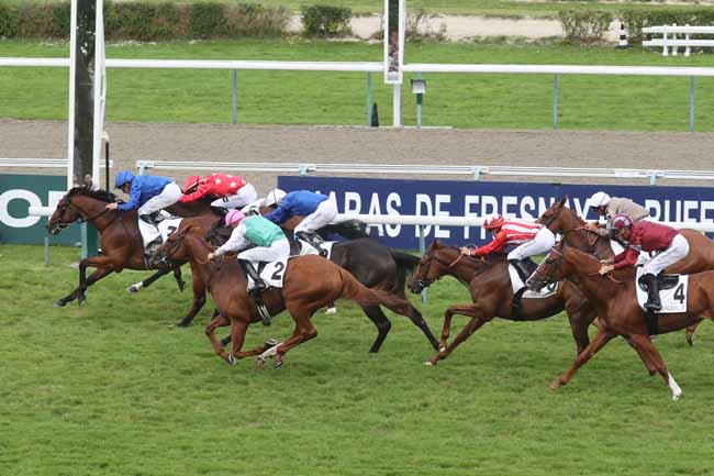 Photo d'arrivée de la course pmu PRIX NUREYEV à DEAUVILLE le Dimanche 13 août 2023