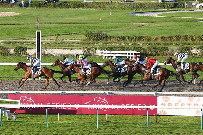 Photo d'arrivée de la course pmu PRIX DE BEAUMONT-LE-ROGER à DEAUVILLE le Jeudi 17 août 2023