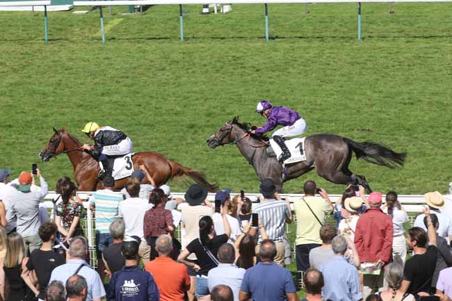 Photo d'arrivée de la course pmu PRIX DU CALVADOS à DEAUVILLE le Samedi 19 août 2023