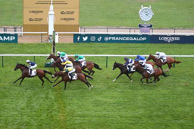 Photo d'arrivée de la course pmu PRIX DE LA COCHERE - FONDS EUROPEEN DE L'ELEVAGE à LONGCHAMP le Jeudi 31 août 2023