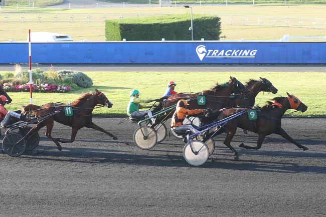Photo d'arrivée de la course pmu PRIX DE GIVORS à PARIS-VINCENNES le Jeudi 7 septembre 2023