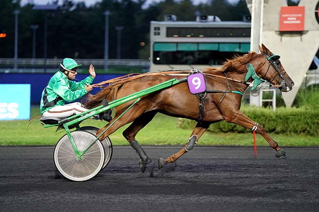 Photo d'arrivée de la course pmu PRIX SAGITTA à PARIS-VINCENNES le Mardi 19 septembre 2023