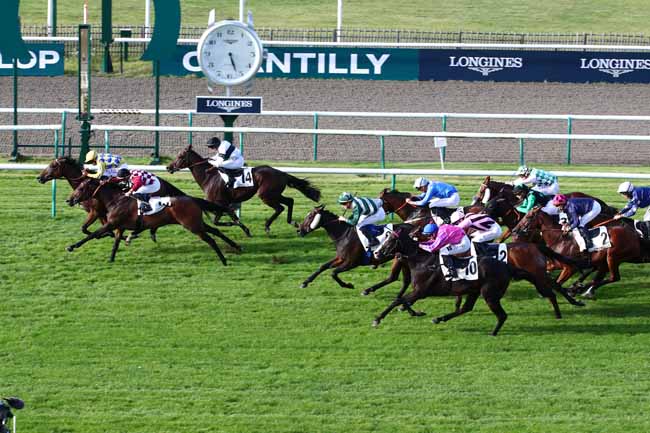 Photo d'arrivée de la course pmu PRIX DU LAVOIR DE CHAUMONT à CHANTILLY le Jeudi 28 septembre 2023