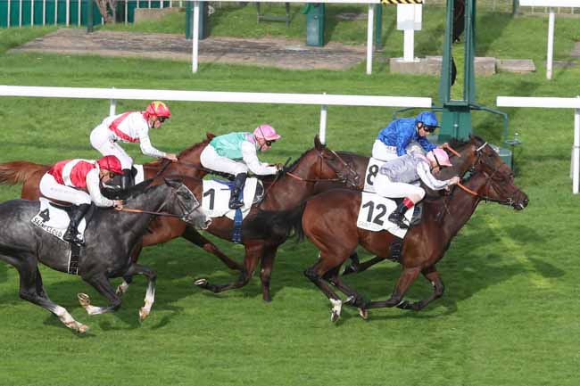 Photo d'arrivée de la course pmu PRIX MATCHEM à SAINT CLOUD le Vendredi 29 septembre 2023