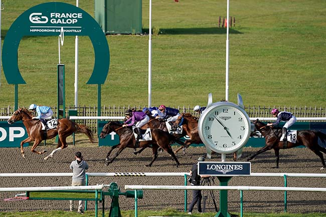 Photo d'arrivée de la course pmu PRIX DE L'HOTEL DE VERMANDOIS à CHANTILLY le Samedi 7 octobre 2023