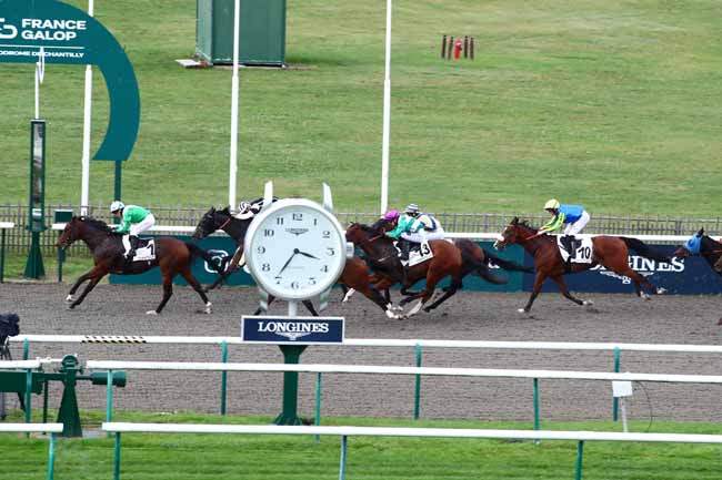 Photo d'arrivée de la course pmu PRIX DU VERGALY à CHANTILLY le Mardi 31 octobre 2023