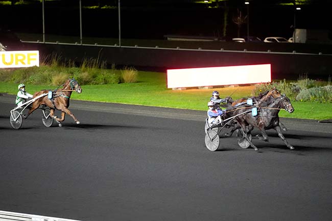 Photo d'arrivée de la course pmu PRIX DE DUNKERQUE à PARIS-VINCENNES le Lundi 20 novembre 2023