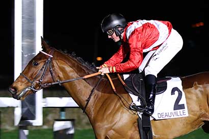 Photo d'arrivée de la course pmu PRIX DES BELLOQUOIS à DEAUVILLE le Jeudi 28 décembre 2023