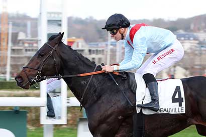 Photo d'arrivée de la course pmu PRIX DE SOIGNOLES à DEAUVILLE le Vendredi 29 décembre 2023