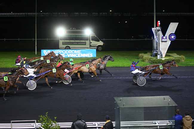 Photo d'arrivée de la course pmu PRIX DE SAINT-GERMAIN à PARIS-VINCENNES le Samedi 30 décembre 2023