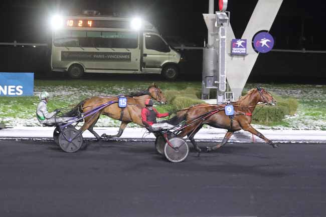 Photo d'arrivée de la course pmu PRIX JEAN-PIERRE REYNALDO à PARIS-VINCENNES le Jeudi 18 janvier 2024