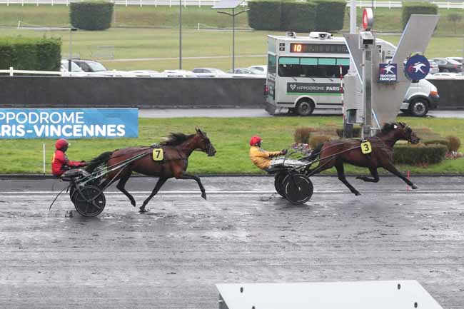 Photo d'arrivée de la course pmu PRIX DE MUNICH à PARIS-VINCENNES le Samedi 10 février 2024