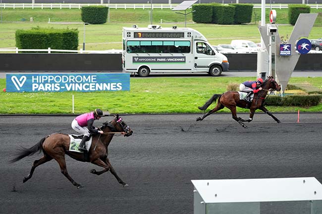Photo d'arrivée de la course pmu PRIX DE NORT-SUR-ERDRE à PARIS-VINCENNES le Mercredi 28 février 2024