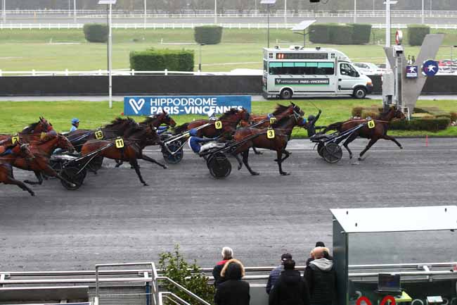Photo d'arrivée de la course pmu PRIX DU PLATEAU DE GRAVELLE à PARIS-VINCENNES le Samedi 2 mars 2024