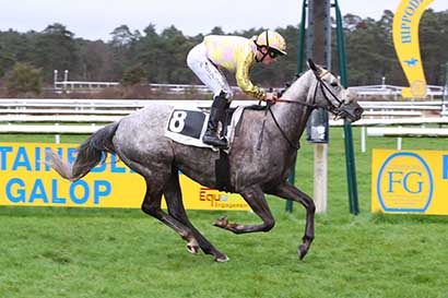 Photo d'arrivée de la course pmu PRIX ROSA BONHEUR à FONTAINEBLEAU le Samedi 2 mars 2024