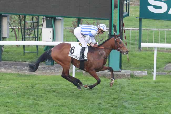 Photo d'arrivée de la course pmu PRIX DU POTAGER DU DAUPHIN à SAINT CLOUD le Jeudi 7 mars 2024