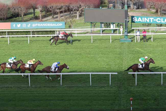 Photo d'arrivée de la course pmu PRIX RIVERQUEEN à SAINT CLOUD le Jeudi 21 mars 2024