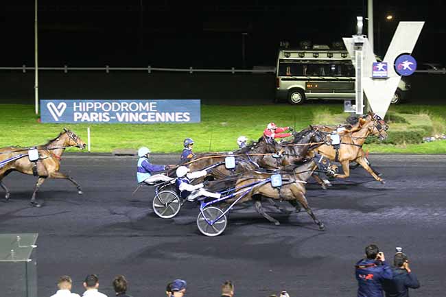 Photo d'arrivée de la course pmu PRIX MAIA à PARIS-VINCENNES le Vendredi 22 mars 2024