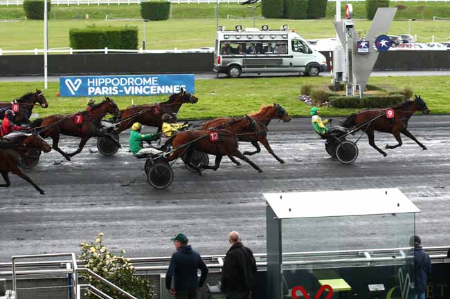 Photo d'arrivée de la course pmu PRIX DU TREPORT à PARIS-VINCENNES le Samedi 23 mars 2024