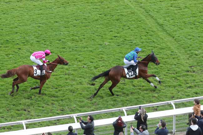 Photo d'arrivée de la course pmu PRIX WILD MONARCH - POULICHES à AUTEUIL le Mardi 16 avril 2024