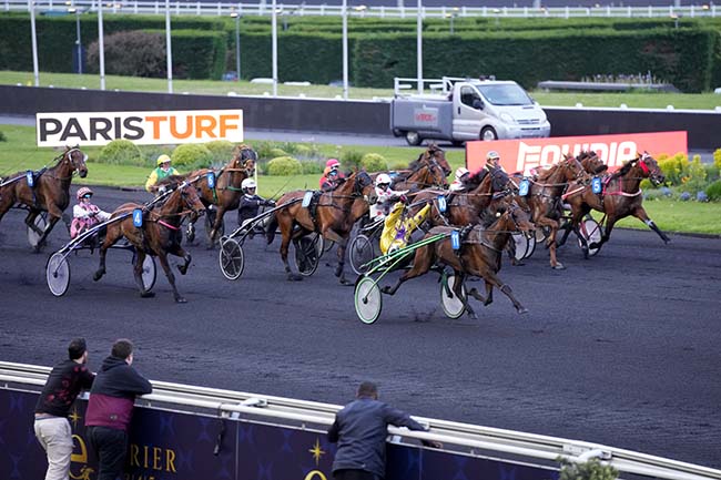 Photo d'arrivée de la course pmu PRIX HUBERTA à PARIS-VINCENNES le Vendredi 26 avril 2024