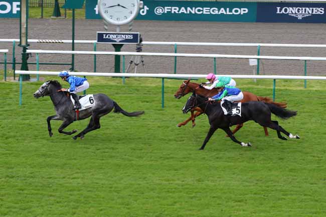 Photo d'arrivée de la course pmu PRIX DE JOINVILLE à CHANTILLY le Lundi 29 avril 2024