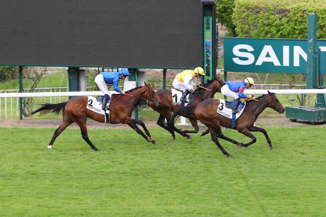 Photo d'arrivée de la course pmu PRIX GREFFULHE à SAINT CLOUD le Lundi 6 mai 2024