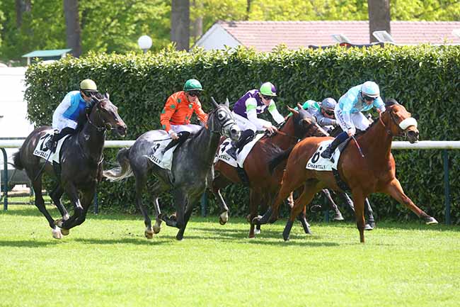 Photo d'arrivée de la course pmu PRIX DE MONTAGNY à CHANTILLY le Mardi 7 mai 2024