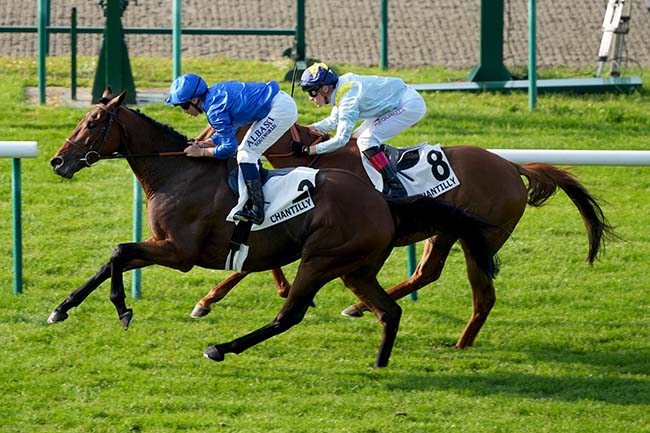 Photo d'arrivée de la course pmu PRIX DU CLOS DE LA BARRE à CHANTILLY le Samedi 11 mai 2024