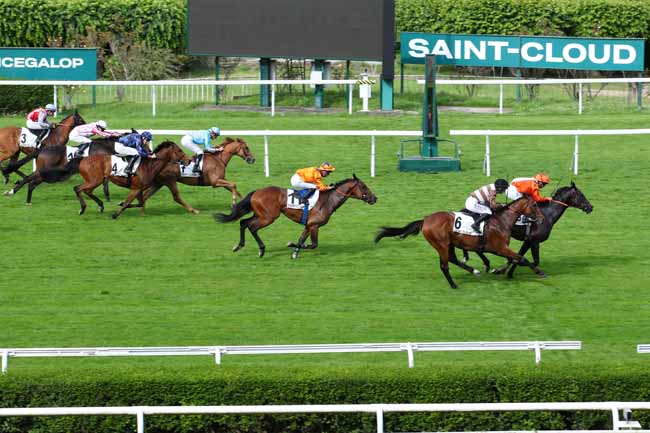 Photo d'arrivée de la course pmu PRIX DU TRASQUET à SAINT CLOUD le Mardi 4 juin 2024