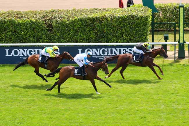 Photo d'arrivée de la course pmu PRIX DU BOIS LONGINES - FONDS EUROPEEN DE L'ELEVAGE à CHANTILLY le Dimanche 16 juin 2024
