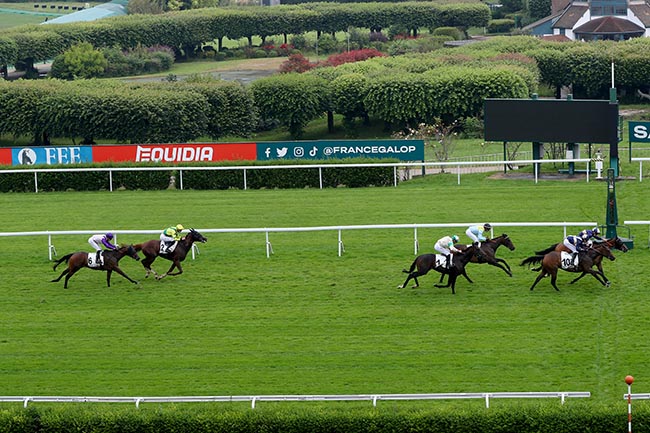 Photo d'arrivée de la course pmu PRIX VERSO II à SAINT CLOUD le Vendredi 21 juin 2024
