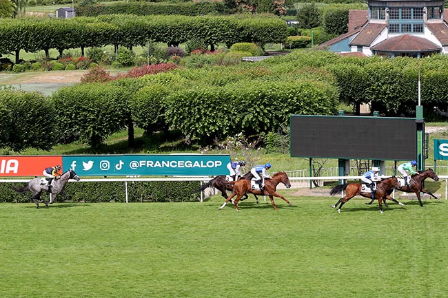 Photo d'arrivée de la course pmu PRIX BIRUM à SAINT CLOUD le Dimanche 30 juin 2024