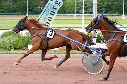 Photo d'arrivée de la course pmu PRIX DES LANTANAS à CABOURG le Vendredi 12 juillet 2024