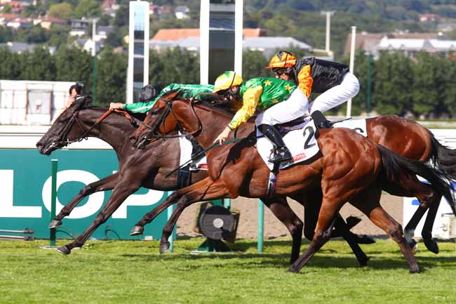 Photo d'arrivée de la course pmu PRIX SIX PERFECTIONS SKY SPORTS RACING à DEAUVILLE le Dimanche 28 juillet 2024