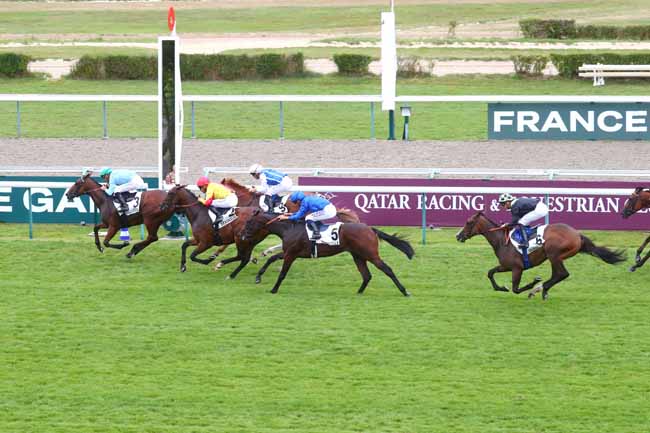Photo d'arrivée de la course pmu PRIX DE TOUR-EN-BESSIN à DEAUVILLE le Mardi 6 août 2024