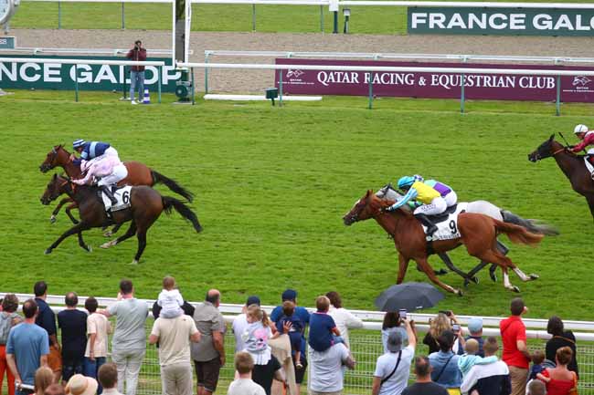 Photo d'arrivée de la course pmu PRIX DES GORGES DE LA VIRE à DEAUVILLE le Mardi 6 août 2024