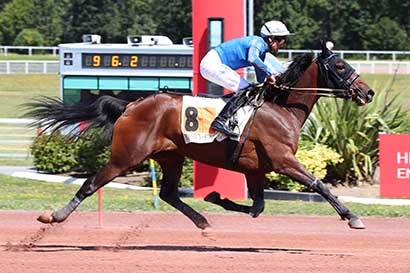 Photo d'arrivée de la course pmu PRIX DE LA PLACE DE VALOIS à ENGHIEN le Samedi 10 août 2024